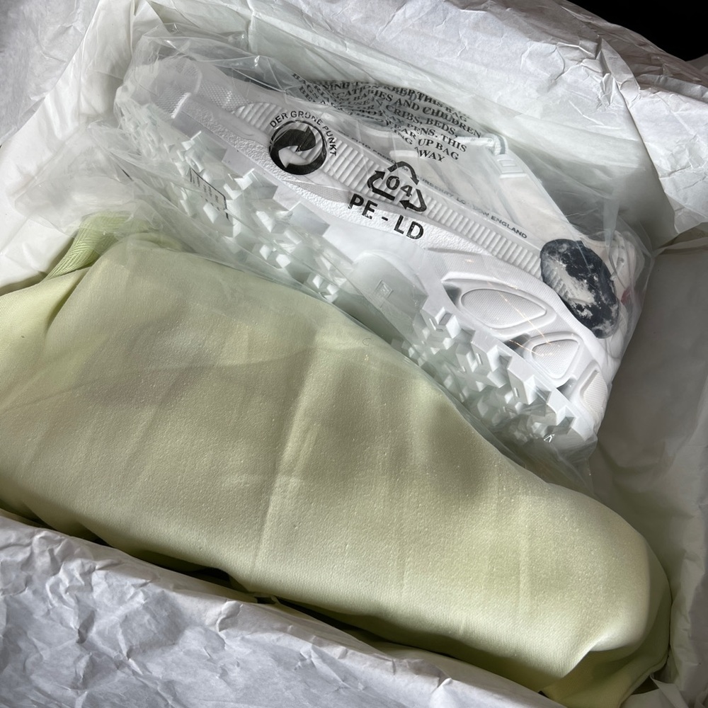 Burberry Arthur Sneakers w/tags - Picture 12 of 14